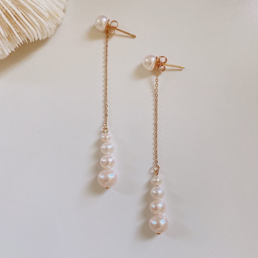 Real pearl drop earrings